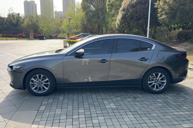 Used Mazda 3 Axela 2021 2.0L Automatic Zhiqing Edition Exterior 4