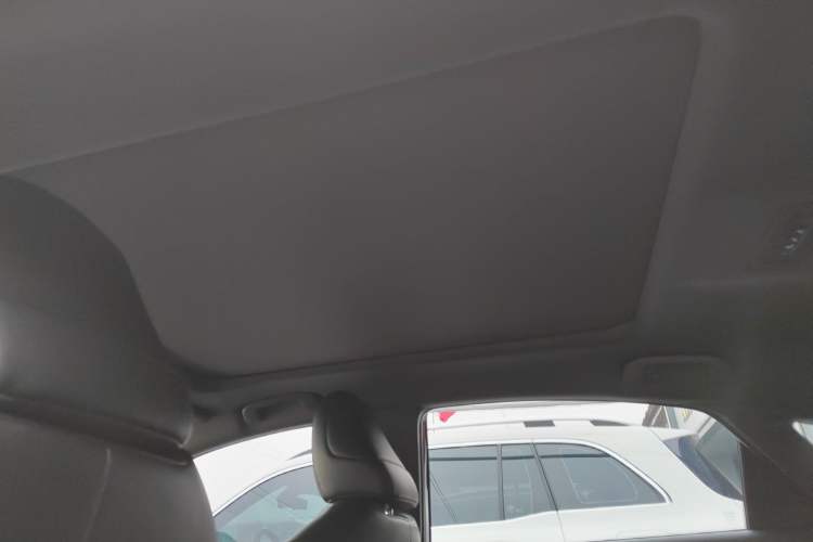 Used Toyota Avalon 2019 2.5L Touring Premium Version China VI Standard
