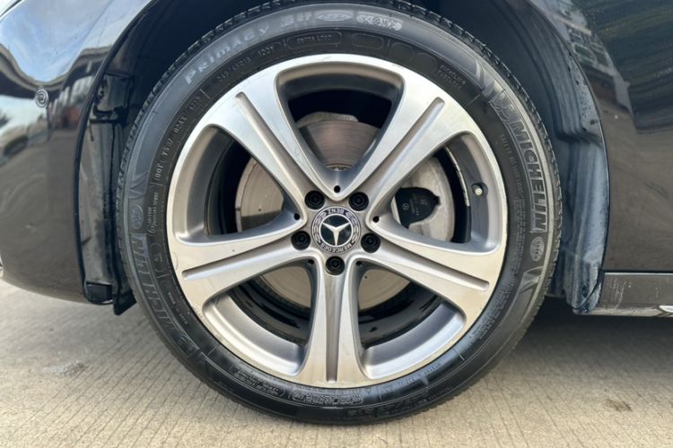 Used Mercedes-Benz E-Class 2018 Facelift E 200 L Sport Edition