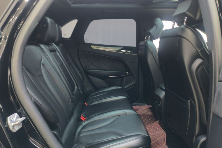 Used Lincoln MKC 2017 2.0T Two-Wheel Drive Deluxe Edition