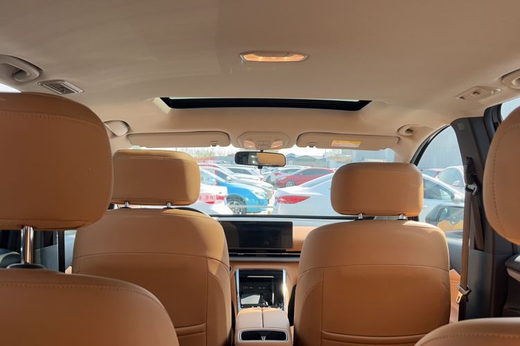 Used SAIC MAXUS G50 PHEV 2025 Leading Edition