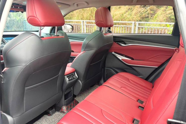 Used CHANGAN CS75 PLUS 2020 1.5T Automatic Luxury Version Interior 7