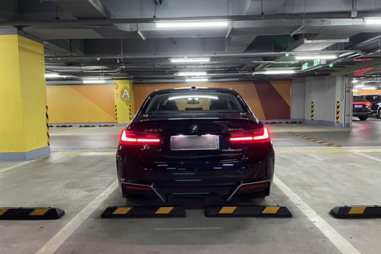 Used BMW i3 2022 eDrive 35 L Exterior 5