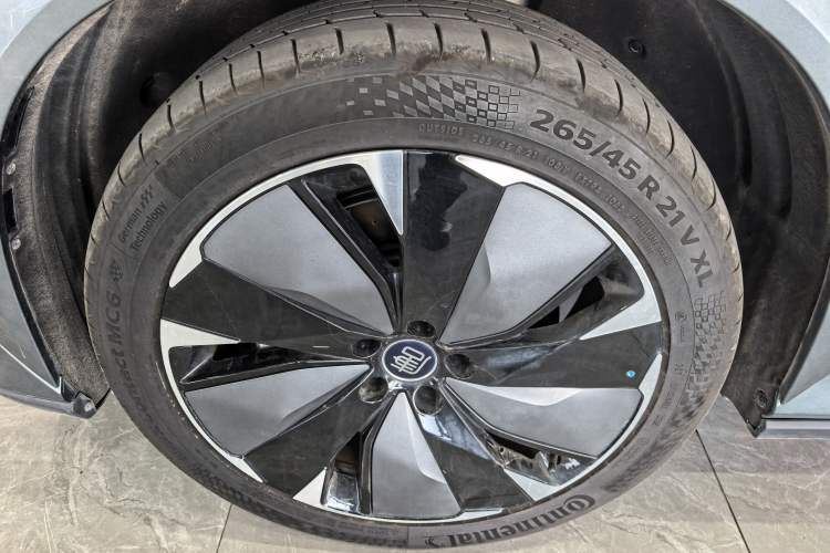 Used BYD Tang L 2025 DM 175KM Drone Player Edition