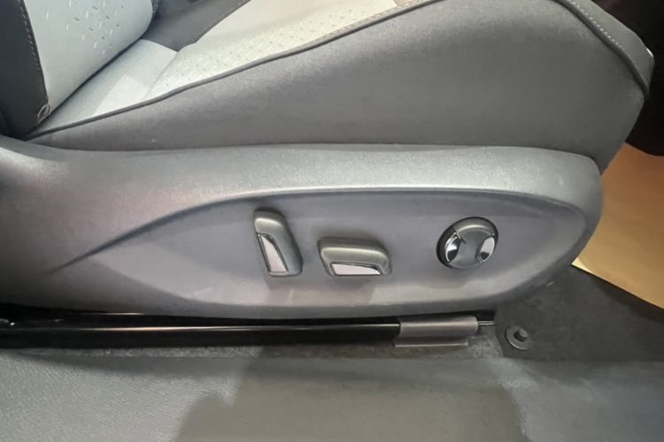 Used Volkswagen ID.7 VIZZION 2024 AIR model Interior 7