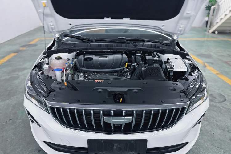 Used Geely Auto Emgrand 2025 4th Generation 1.5L CVT Flagship Version
