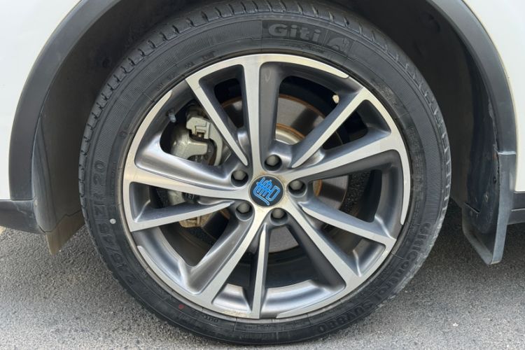 Used BYD Tang New Energy 2020 DM 2.0T Dual-Engine All-Wheel Drive Prestige 7-Seater China VI Standard