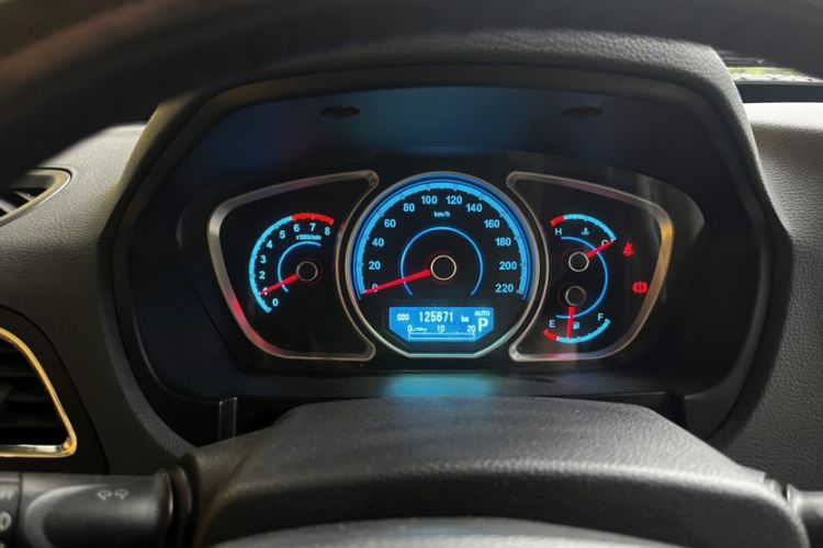 Used Haima S7 2015 Revised Version 2.0L Automatic Zongchi Trim
