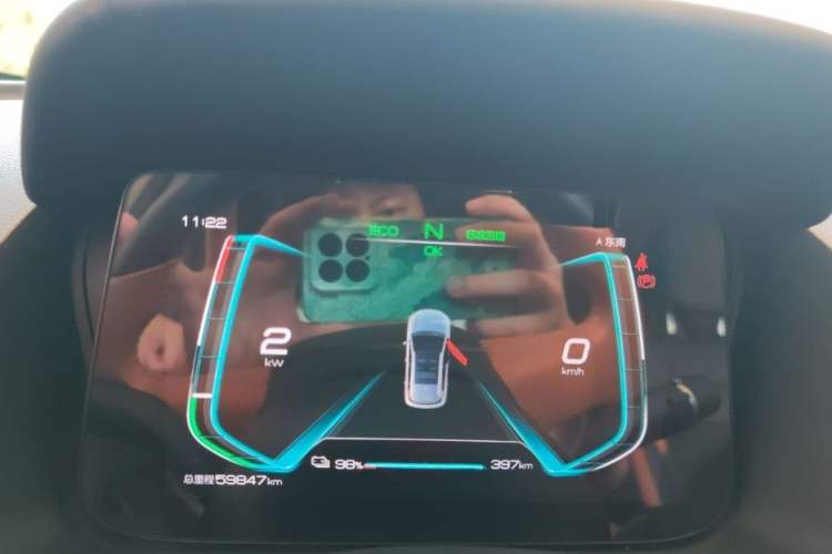 Used BYD e2 2021 Luxury Model Odometer Close Up