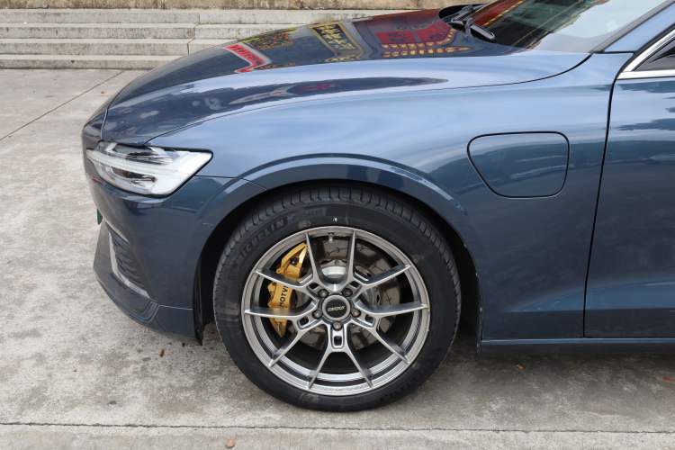 Used Volvo S60 New Energy 2022 T8 eDrive Hybrid All-Wheel Drive Smart Luxury Edition Exterior 11