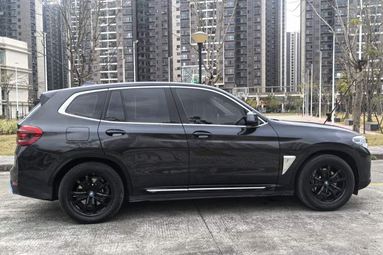 Used BMW iX3 2021 Leading Model