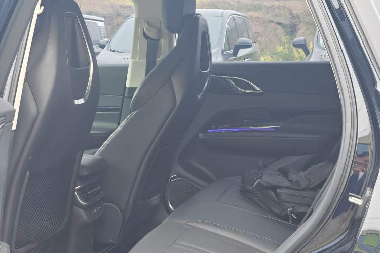 Used Hongqi HS3 PHEV 2024 PHEV 115km Jingwei Edition Interior 2