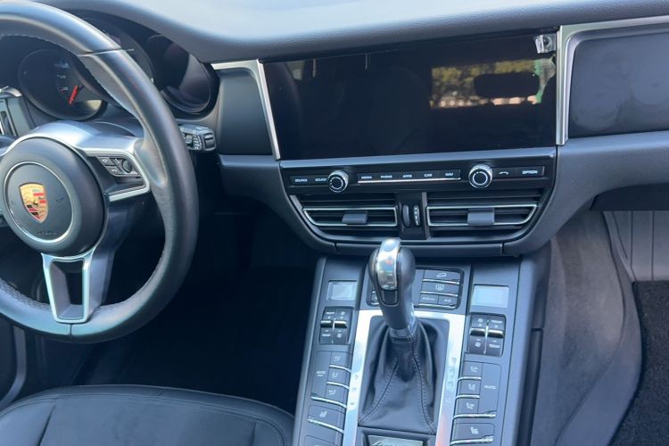 Used Porsche Macan 2020 Macan 2.0T
