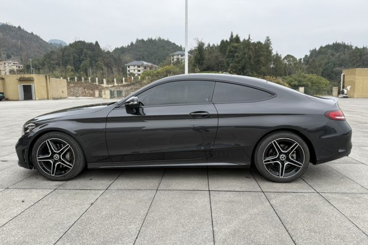 Used Mercedes-Benz C-Class 2022 Refreshed C 260 Coupe Exterior 5