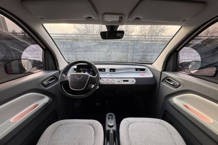 Used Wuling Hongguang MINIEV 2022 Macaron Premium Model – Lithium Iron Phosphate