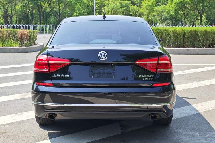 Used Volkswagen Passat 2017 330TSI DSG Luxury Edition