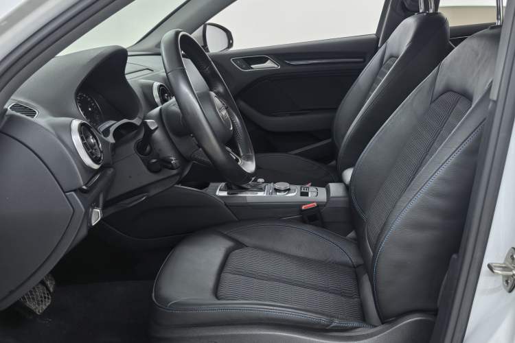 Used Audi A3 2020 Limousine 35 TFSI Fashion Edition China VI Emission Standard