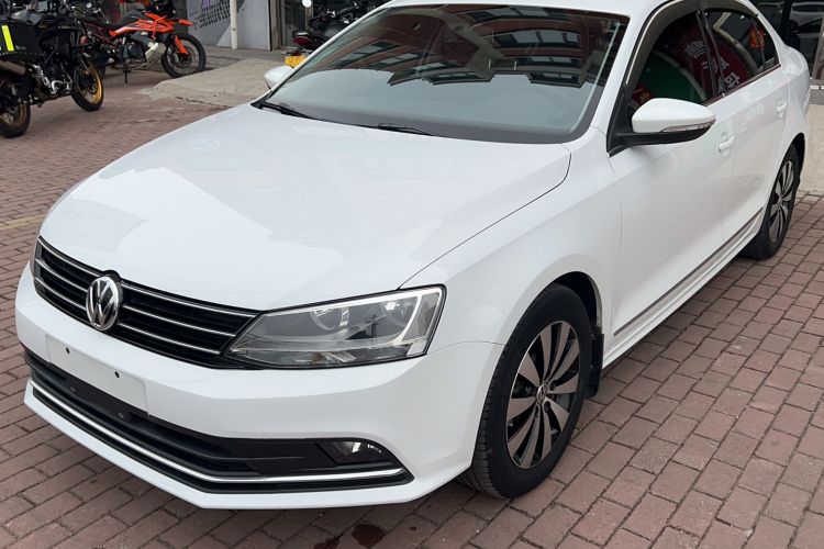 Used Volkswagen Sagitar 2017 230TSI Automatic Comfort Version