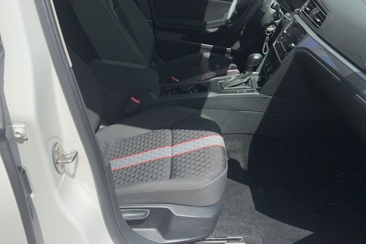 Used Volkswagen Lamando 2019 230TSI DSG Fashion Edition China V Standard