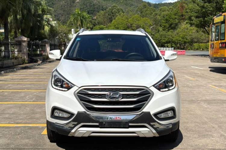 Used Hyundai ix35 2013 2.0L Automatic Two-Wheel Drive Smart GLS China IV Standard
