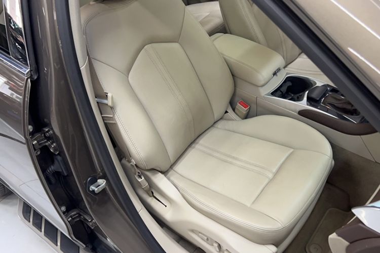 Used Cadillac SRX 2014 3.0L Luxury Model