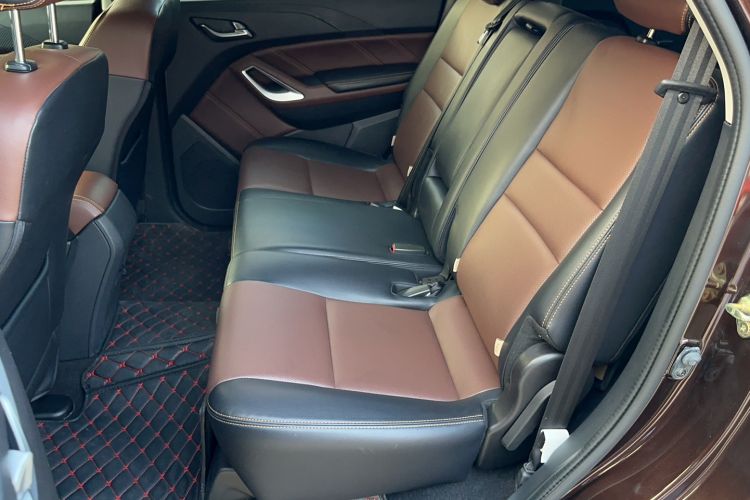 Used JMC Yusheng S350 2016 2.0T Automatic All-Wheel Drive Gasoline Ultra-Luxury 5-Seater
