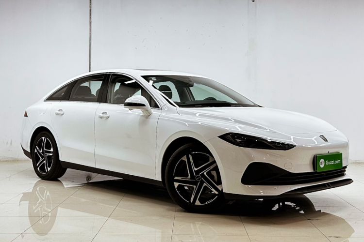 Used Roewe D7 2023 DMH 125km Excellence Edition
