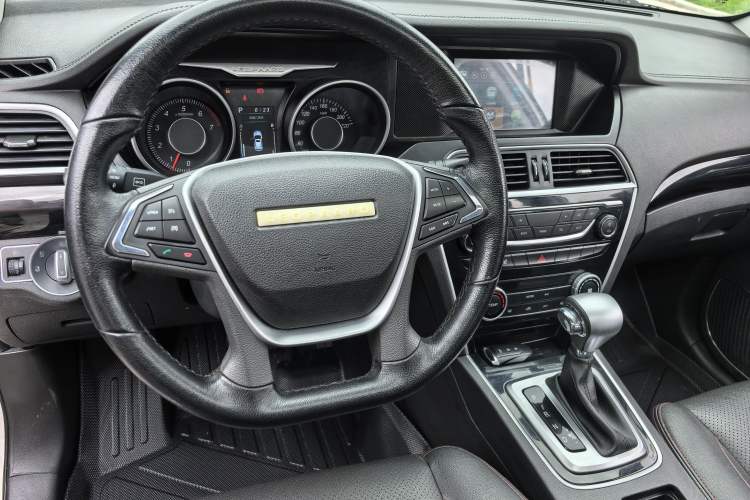 Used Leopaard CS10 2017 2.0T Automatic Urban Version Steering Wheel