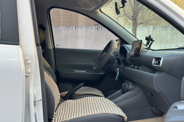 Used Wuling Hongguang New Energy 2025 Extended-Range Hybrid 50KM Comfort Version Right Front Seat