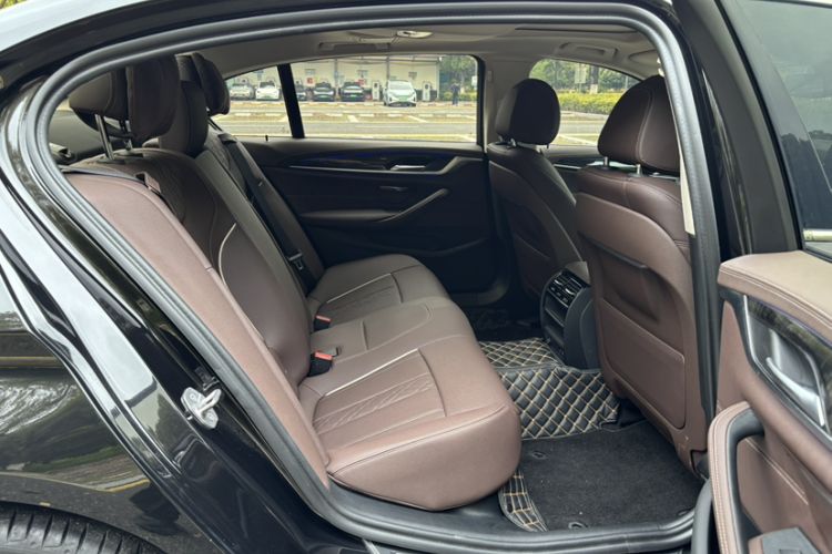 Used BMW 5 Series 2022 Second Facelift 525Li Luxury Package Interior 3