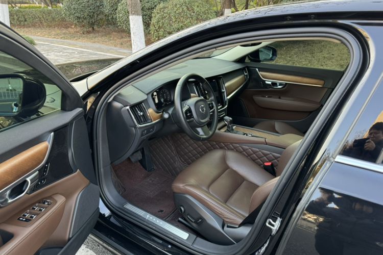 Used Volvo S90 2019 T5 Zhiyuan Edition
