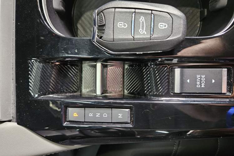 Used Citroen C5 X 2021 1.6T Enjoy the Extraordinary Gear Lever