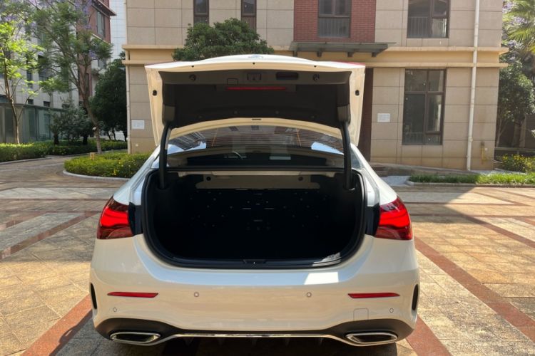 Used Mercedes-Benz A-Class 2024 Updated A 200 L Fashion Version
