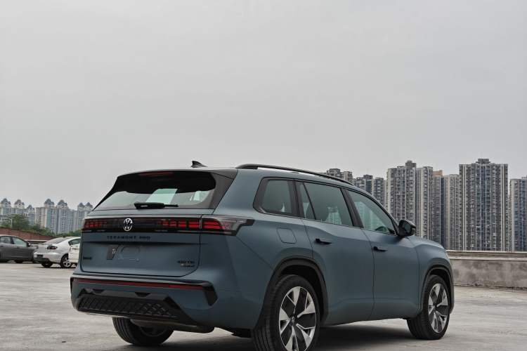 Used Volkswagen Teramont 2025 Tiguan Pro 450TSI 4Motion Crosswind Edition
