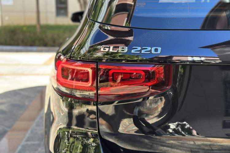 Used Mercedes-Benz GLB 2023 GLB 220 Fashion Model