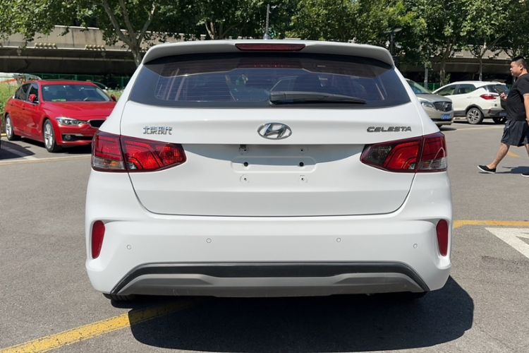 Used Hyundai Celesta Traveler 2018 1.6L Automatic Enjoyment Model China V Standard