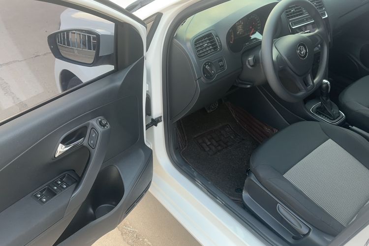 Used Volkswagen Polo 2018 1.5L Automatic Advanced Driving Model Interior 1