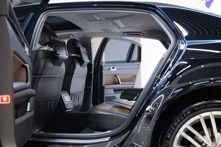 Used Volkswagen Phaeton 2015 3.0L Exclusive Edition
