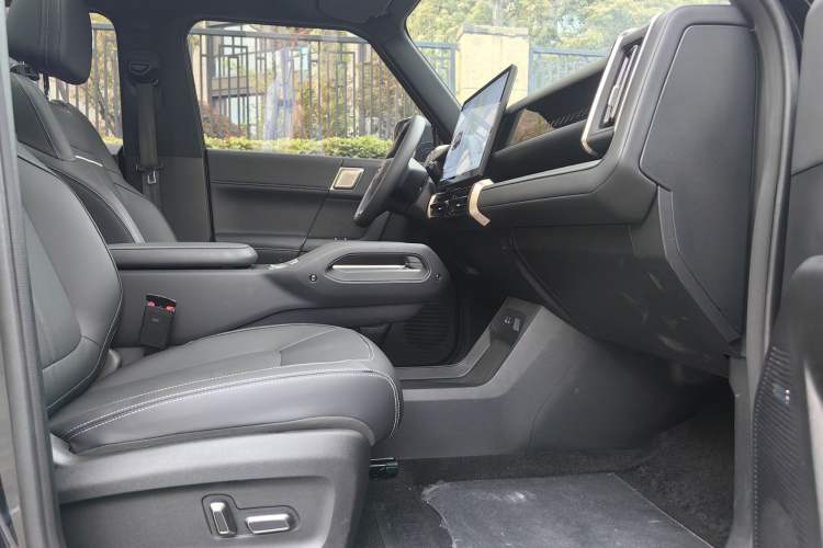 Used iCAR 03T 2024 520km Two-Wheel Drive Long-Range Version Interior 3