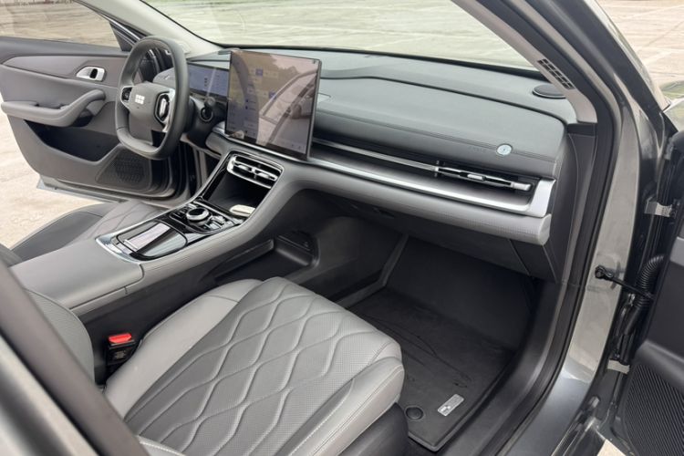 Used Geely Galaxy A7 2025 Model EM-i 70km Launch Edition Interior 6