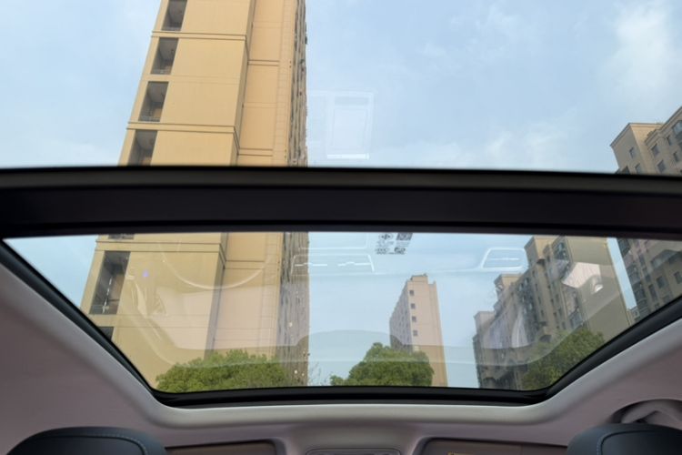 Used Roewe RX5 2023 PLUS 330TGI Automatic Trendsetting Smart Edition Headliner