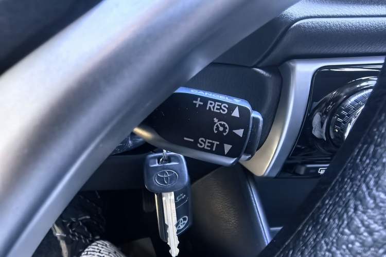 Used Toyota YARiS L Zhi Xuan 2022 1.5L CVT Leading PLUS Edition Interior 11