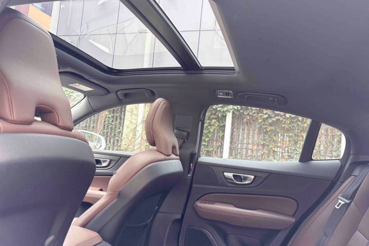 Used Volvo S60 2022 B4 Zhiyuan Luxury Edition Headliner