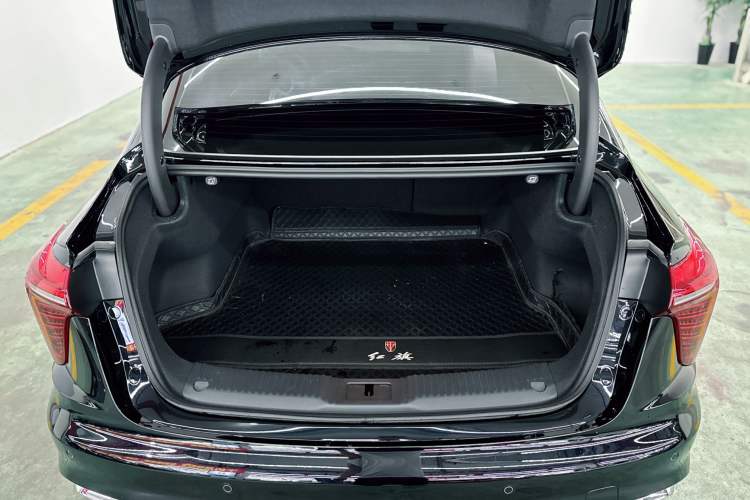 Used Hongqi H5 2023 2.0T Automatic Smart Connect Flagship Edition