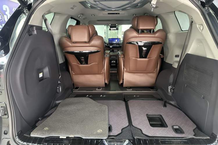 Used Toyota SIENNA 2023 2.5L Hybrid Comfort Edition