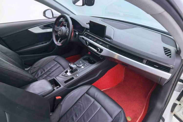 Used Audi A4L 2019 40 TFSI Fashion Version China V