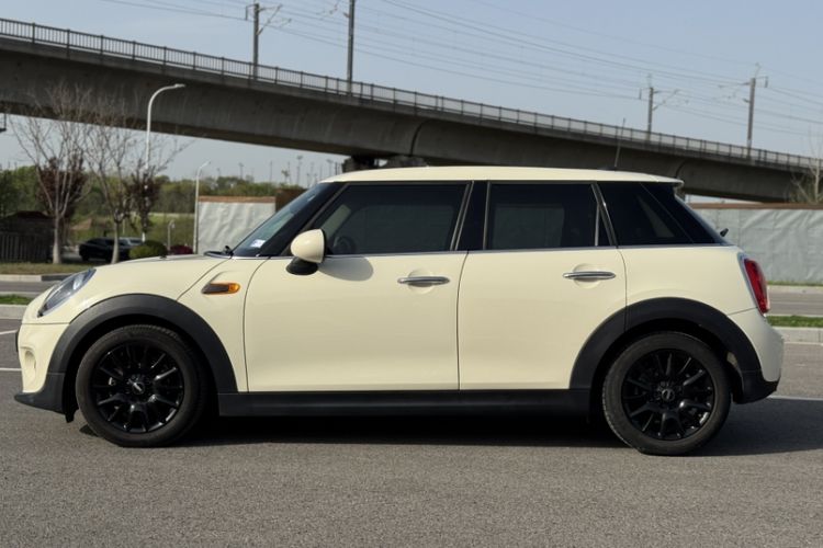 Used MINI 2018 1.5T ONE PLUS Five-Door Edition Exterior 7