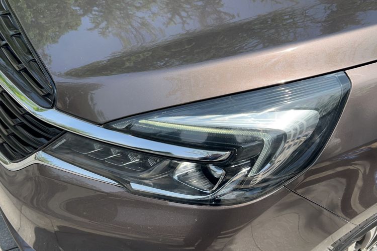 Used Buick GL8 2021 Land Cruiser Executive Class 652T Luxury Model Left Front Headlight