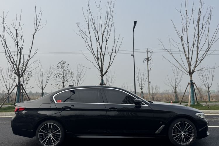 Used BMW 5 Series 2022 Second Facelift 530Li Leading Edition M Sport Package
