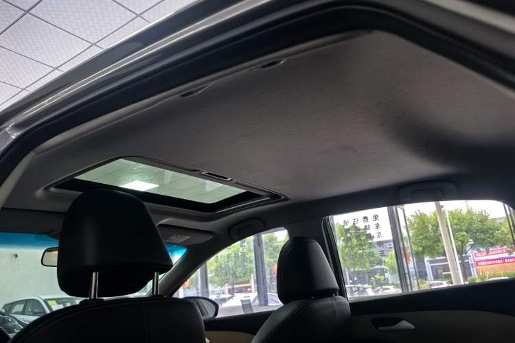 Used Chevrolet Monza 2021 320 Automatic Enjoyment Sunroof Edition Exterior 9